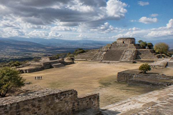 Budget Fare, 9-Hour Craft Day, Monte Albán