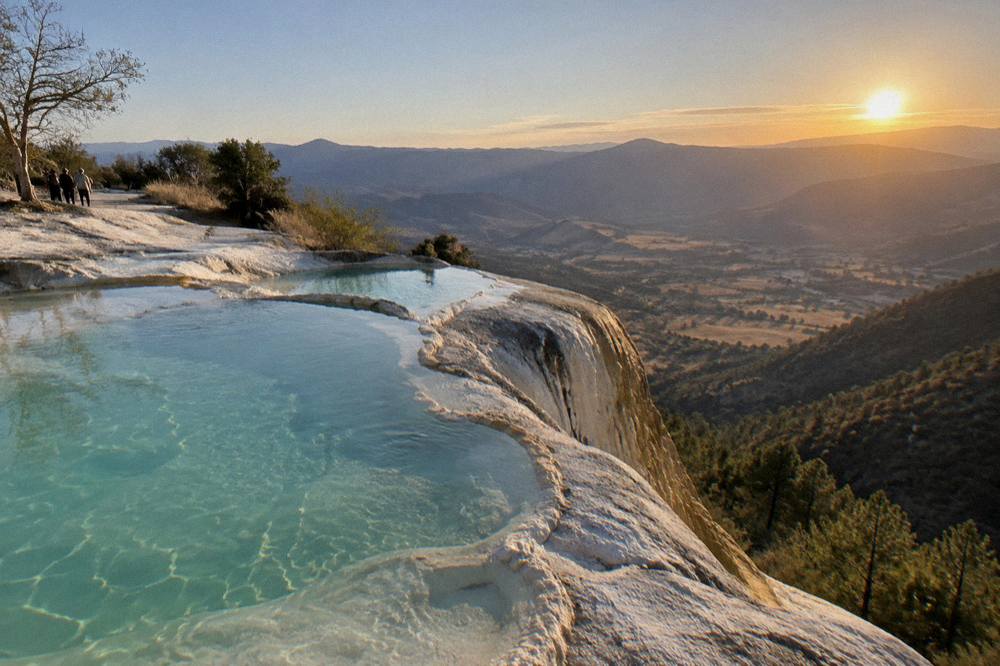 Sunset over the Tlacolula Valley seen from the high ground near Hierve el Agua